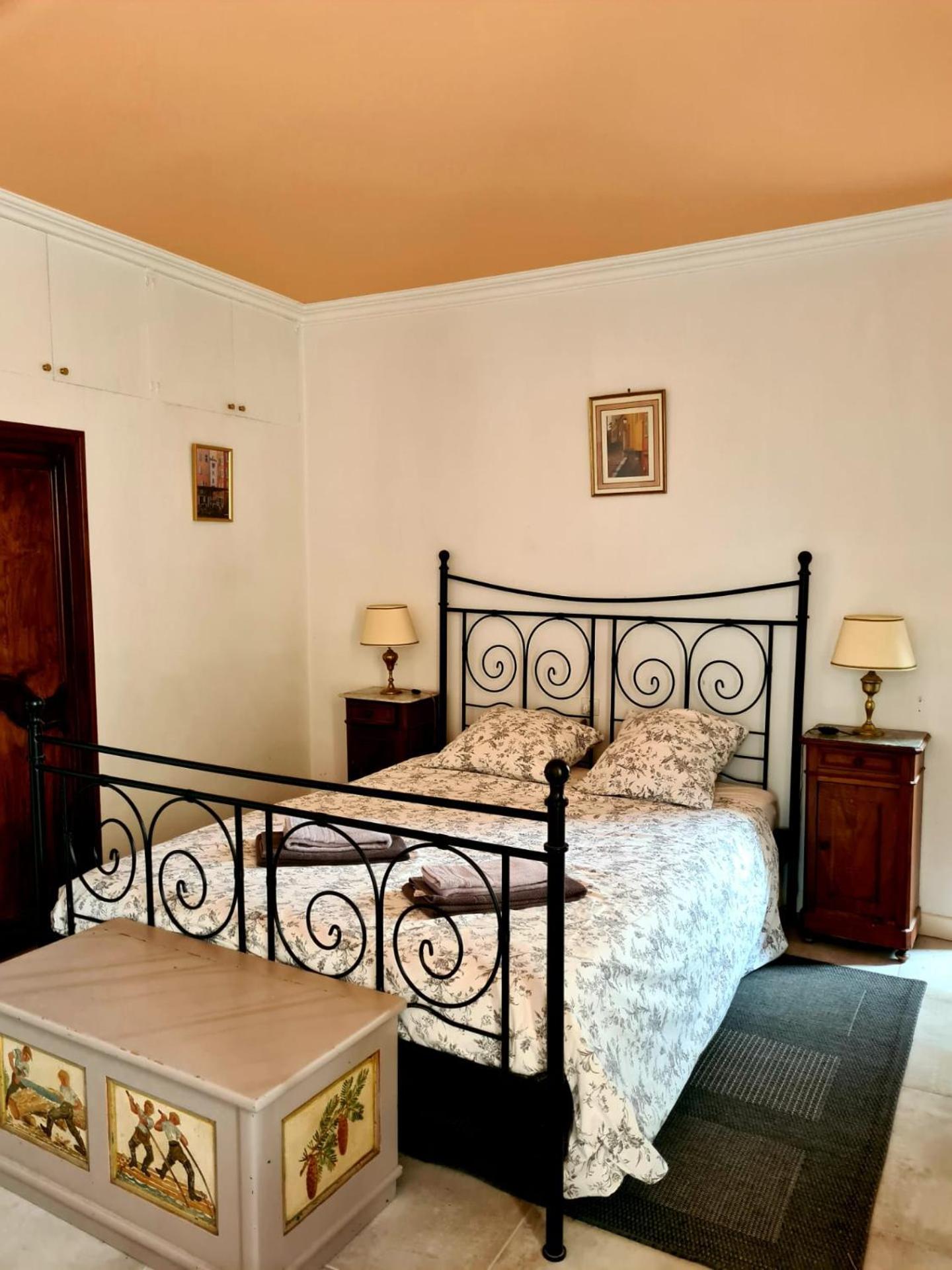 Chambres Et Table D'Hotes Au Brabo Mormoiron Quarto foto